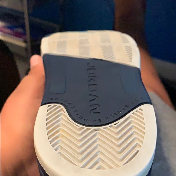 Jordan 5 retro size 3y - Picture 4 of 4